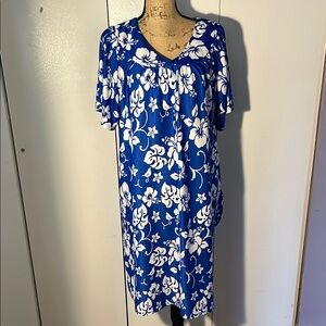 Metropolitan Floral Blue and White Chemise